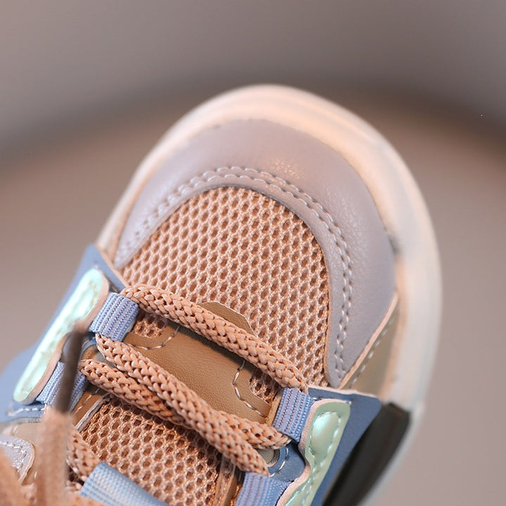 Damen Gepolsterte Freizeit‑Sneaker mit Mesh‑Einsätzen und dämpfender Plateausohle Echoarchiv