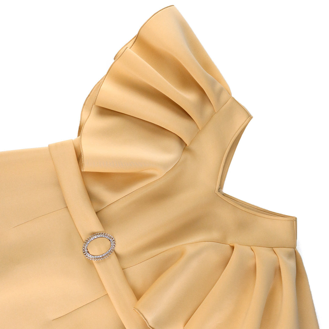 Damen figurbetontes Kleid mit voluminösen Rüschenärmeln und Taillengürtel Echo Archiv