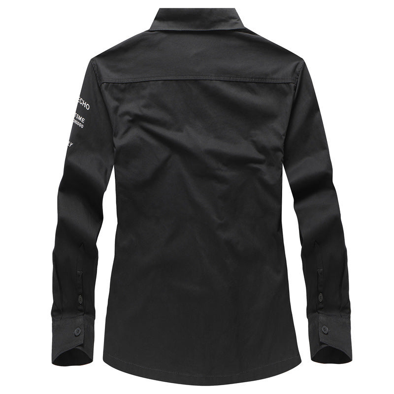 Herren modisches Utility-Hemd mit aufgesetzten Taschen und kontrastierenden Details Echoarchiv