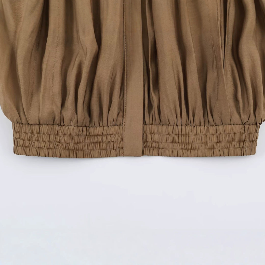 Damen Weites Plissiertes Blouson-Top mit Stehkragen und gesmoktem Saum Echo Archiv