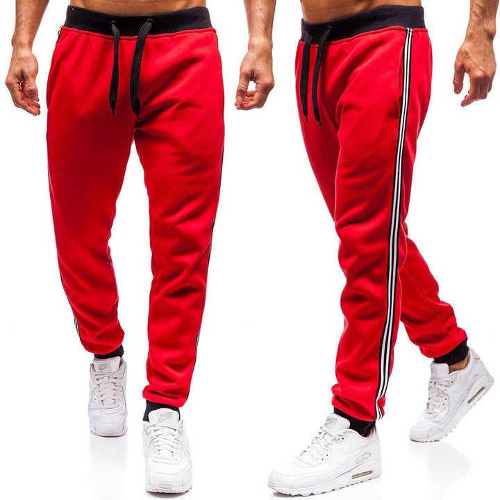 Herren Sportliche Jogginghose mit seitlichen Kontraststreifen Echoarchiv