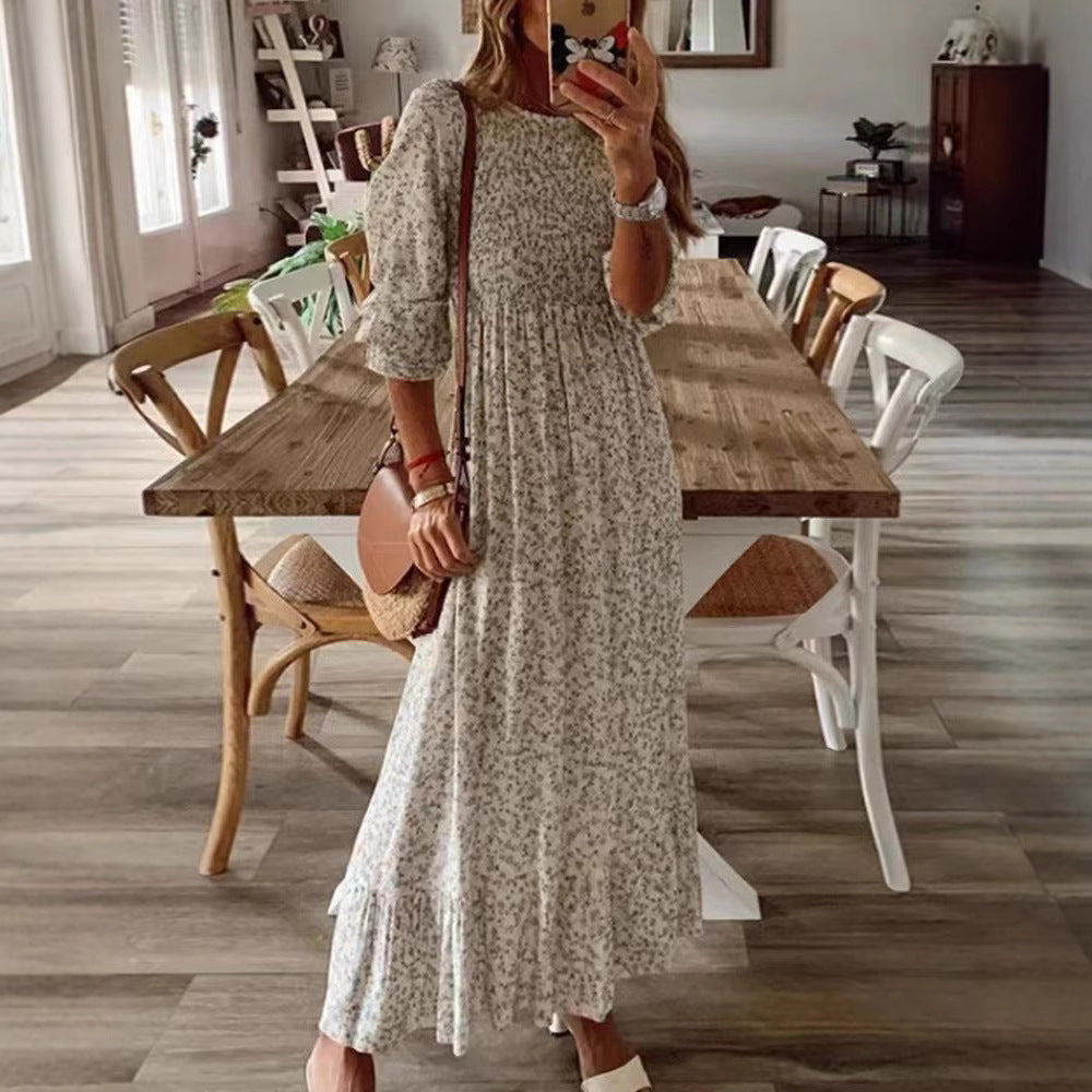 Damen nan lockerfallendes Babydoll-Midikleid mit geraffter Unterbrust, überschnittenen Dreiviertelärmeln und feinem Blumenprint Echo Archiv