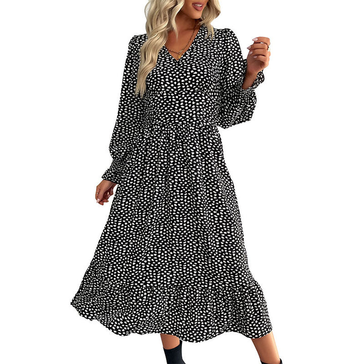 Damen Midikleid in Wickeloptik mit V-Ausschnitt, geraffter Taille und Volantstufe Echoarchiv