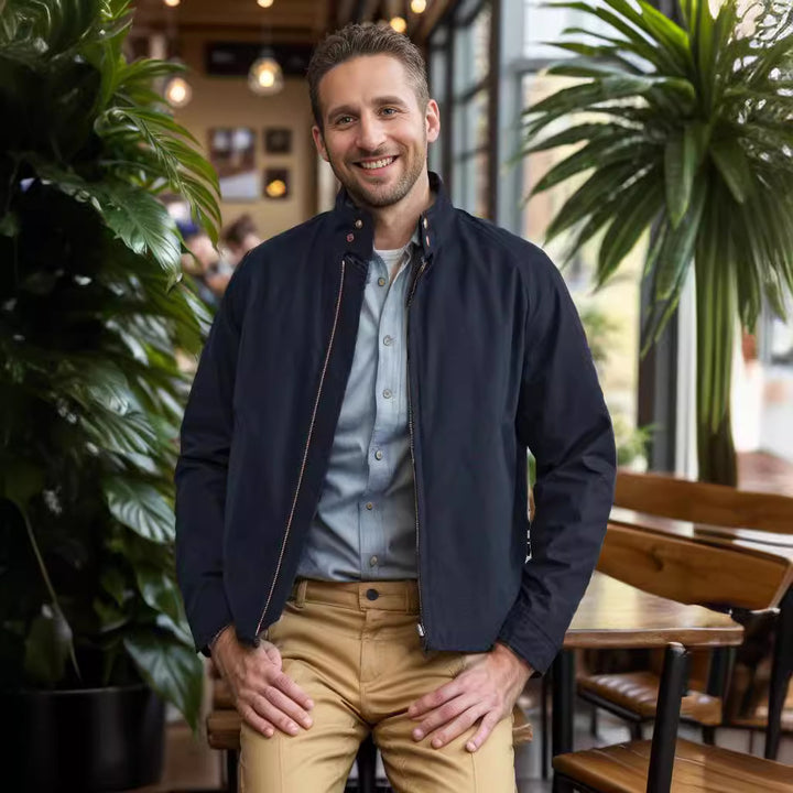 Herren moderne Bomberjacke mit innovativem Stehkragen Echoarchiv