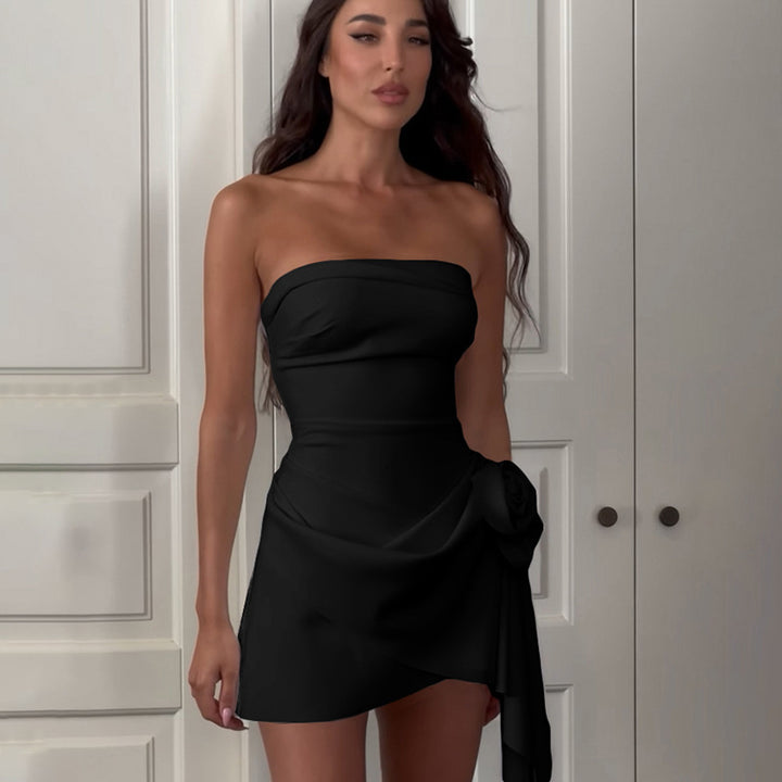 Damen Wickelkleid mit trägerlosem Design und dekorativem Blumen-Detail Echo Archiv