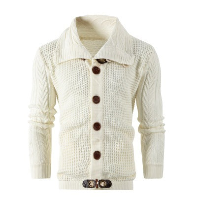 Herren Strickjacke mit Schalkragen und Holzknöpfen Echoarchiv