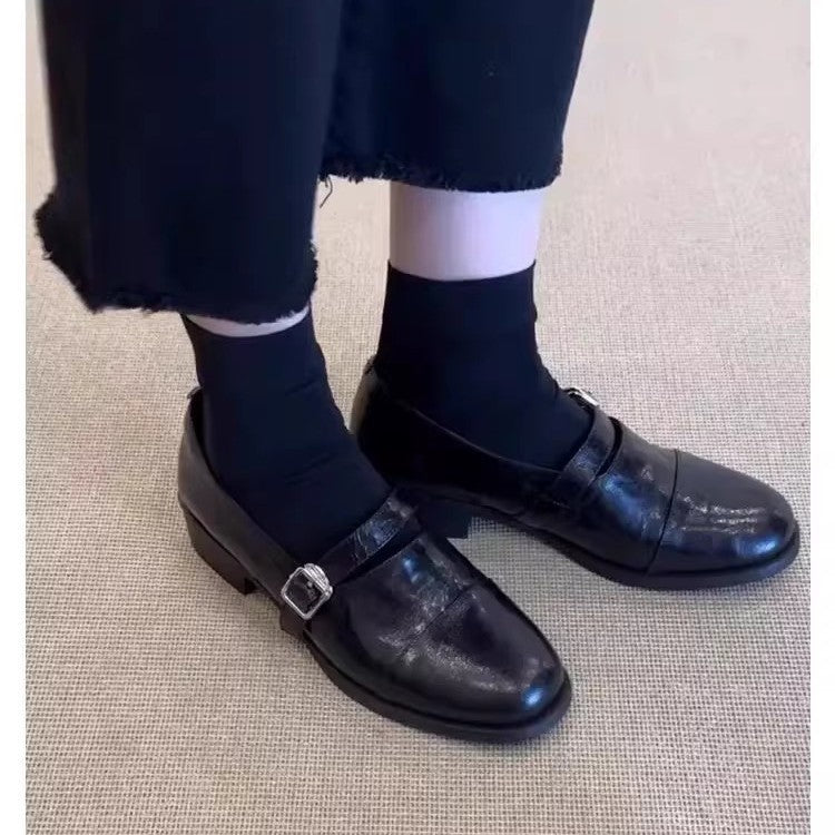 Damen Flache Leder‑Mary‑Jane‑Loafer mit verstellbarer Metallschnalle Echo Archiv