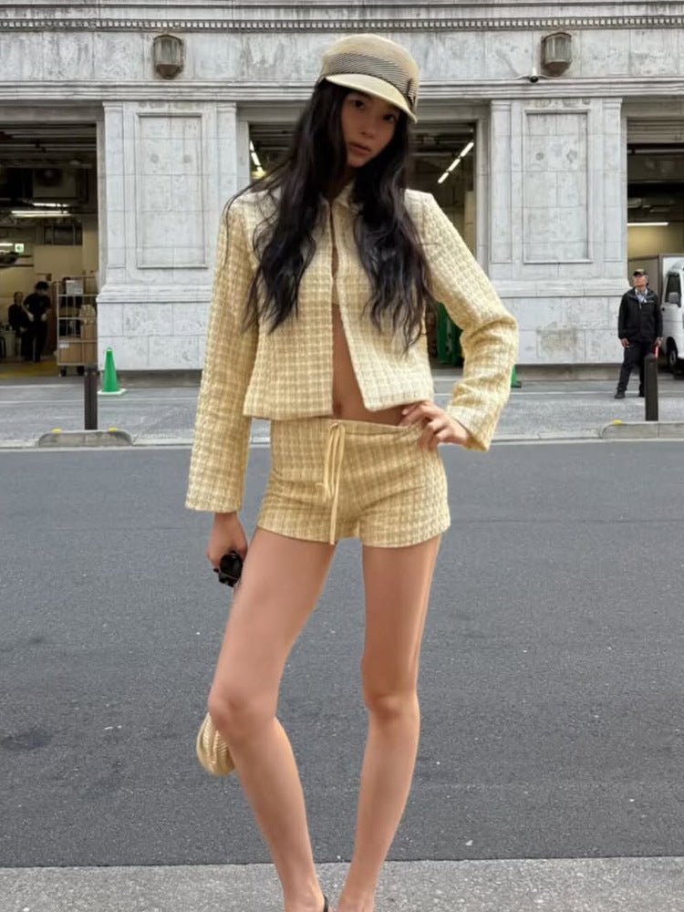Damen Zweiteiliges Bouclé-Set mit Kurzjacke und Kordelbund-Shorts Echoarchiv