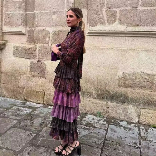 Damen nan gestuftes Maxikleid mit Paisley‑Patchwork, Schleifenkragen und langen Manschettenärmeln Echo Archiv