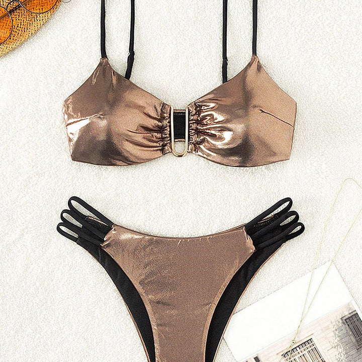 Damen Bikini mit elegantem Schnitt und modischen Trägerdetails Echo Archiv