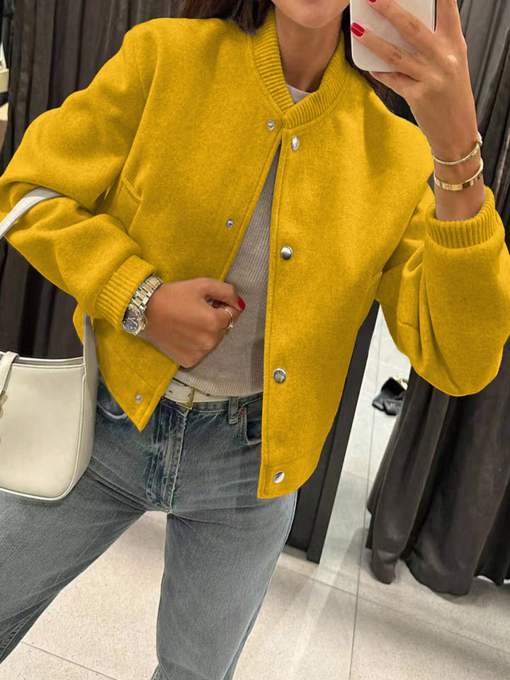 Damen Kurzjacke im Bomberstil aus Teddyfleece mit Rippbündchen – Avenza