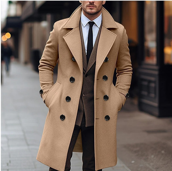Herren nan eleganter doppelt geknöpfter Wollmantel mit breitem Revers und tailliertem Businessschnitt Echo Archiv