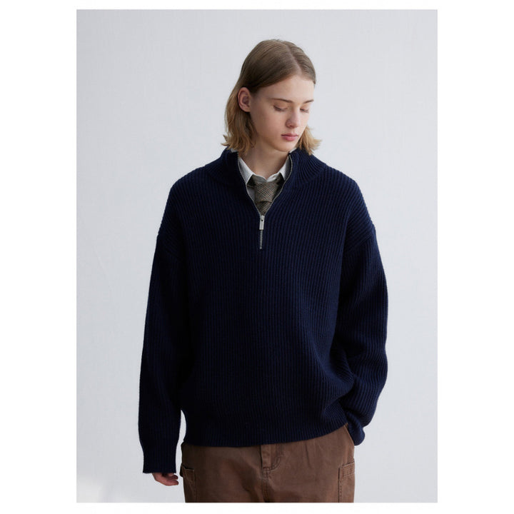 Herren Oversized Rippstrick-Halbzippullover mit verlängertem Arm und hohem Stehkragen Echoarchiv