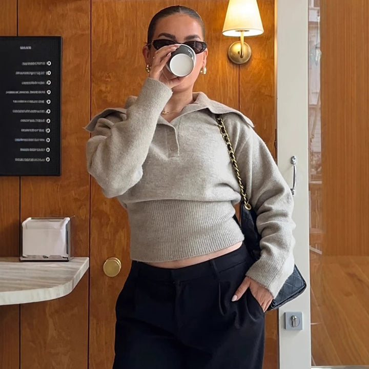 Damen Kurzgeschnittener Feinstrickpullover mit Polokragen und breitem Rippbund Echo Archiv