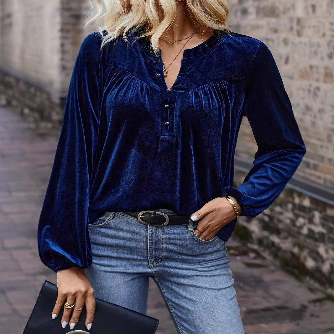 Damen Samtbluse mit Knopf‑Henley, geraffter Brustpasse und lockerer Passform Echoarchiv
