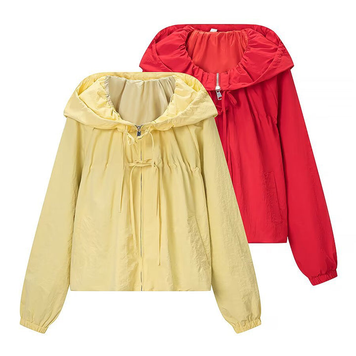 Damen Leichte Kapuzen-Windjacke mit Tunnelzug, Cropped-Schnitt und elastischen Bündchen Echoarchiv