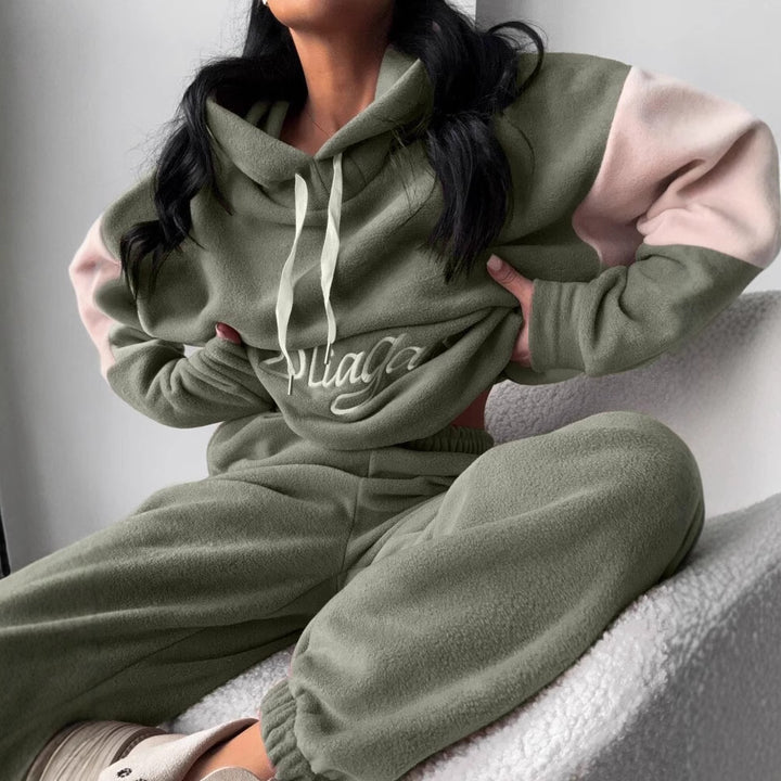 Damen kuscheliges Hoodie-Set mit kontrastärmel, elastischer High-Waist-Jogginghose und überschnittener Kapuze – Auréline