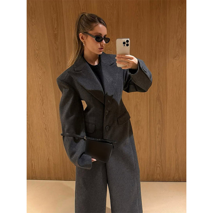 Damen Maxi-Wollmantel mit Oversized-Schnitt und strukturierter Schulterpartie Echoarchiv
