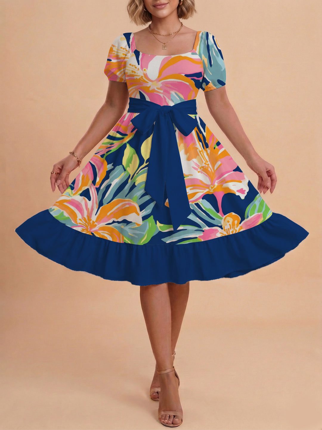 Damen modernes Blumenkleid mit elegantem Taillengürtel und asymmetrischem Saum Echo Archiv