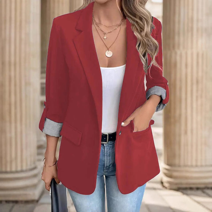 Damen Blazer mit 3/4-Ärmeln, Kentkragen und aufgesetzten Pattentaschen – Valéne