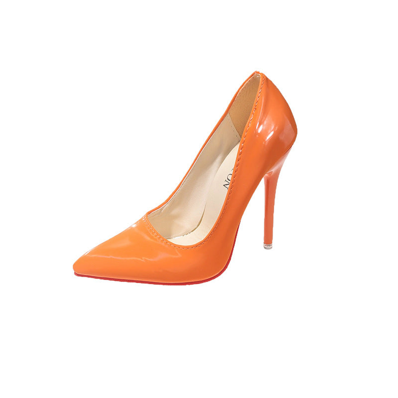 Damen Klassische High Heels mit spitz zulaufendem Design und hochglänzender Oberfläche Echoarchiv