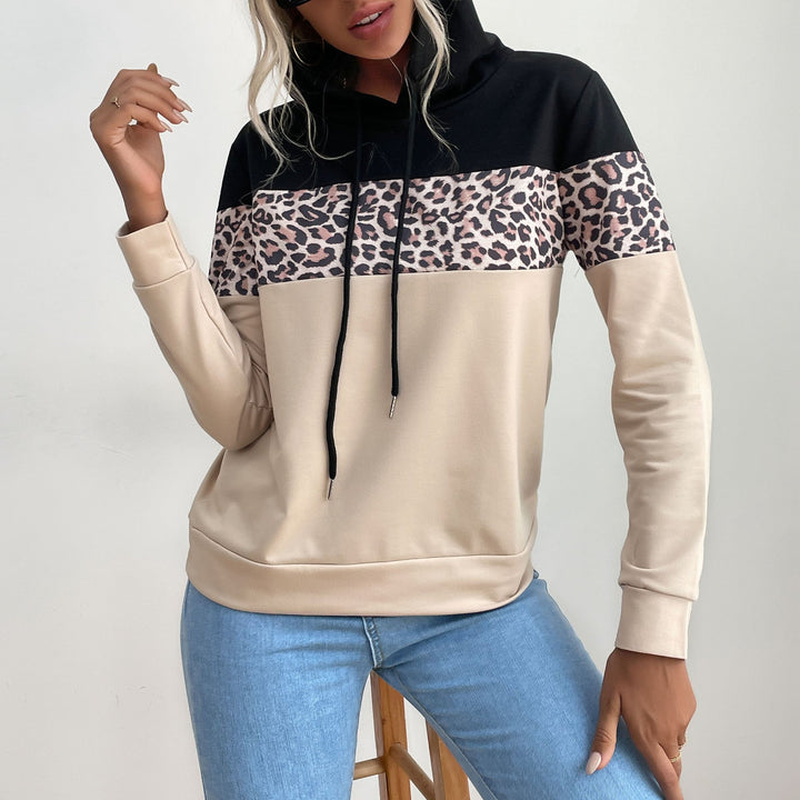 Damen Kapuzensweatshirt mit Leoprint-Besatz und Kängurutasche Echoarchiv