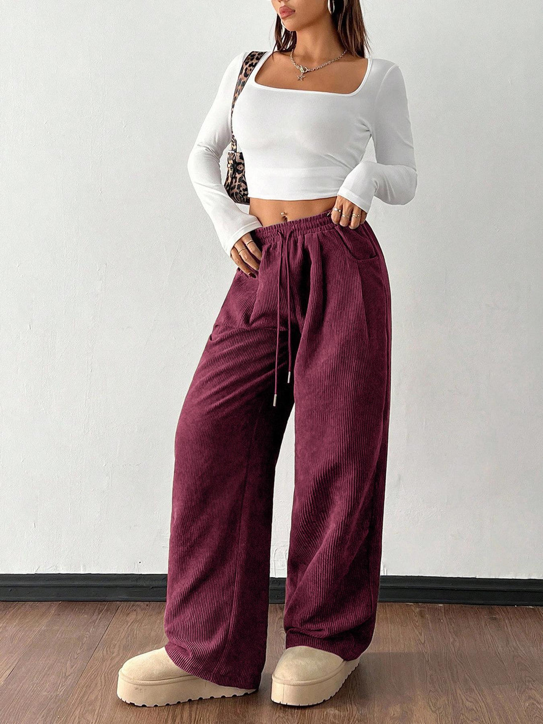 Damen Cordhose mit weitem Bein, elastischem Bund und Kordelzug Echo Archiv