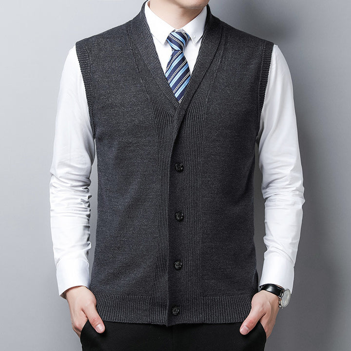 Herren elegante Strickweste mit V-Ausschnitt und praktischen Knöpfen Echoarchiv