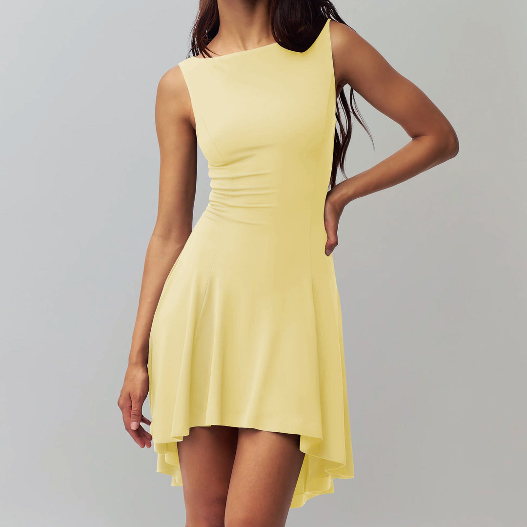 Echoarchiv | Ärmelloses Kleid mit Kragen