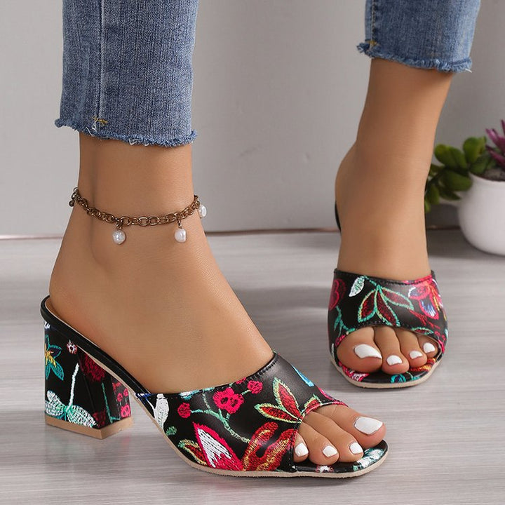 Damen Slip-On Mules mit floralem Allover-Print, mittelhohem Blockabsatz und gepolstertem Komfortfußbett – Avérine