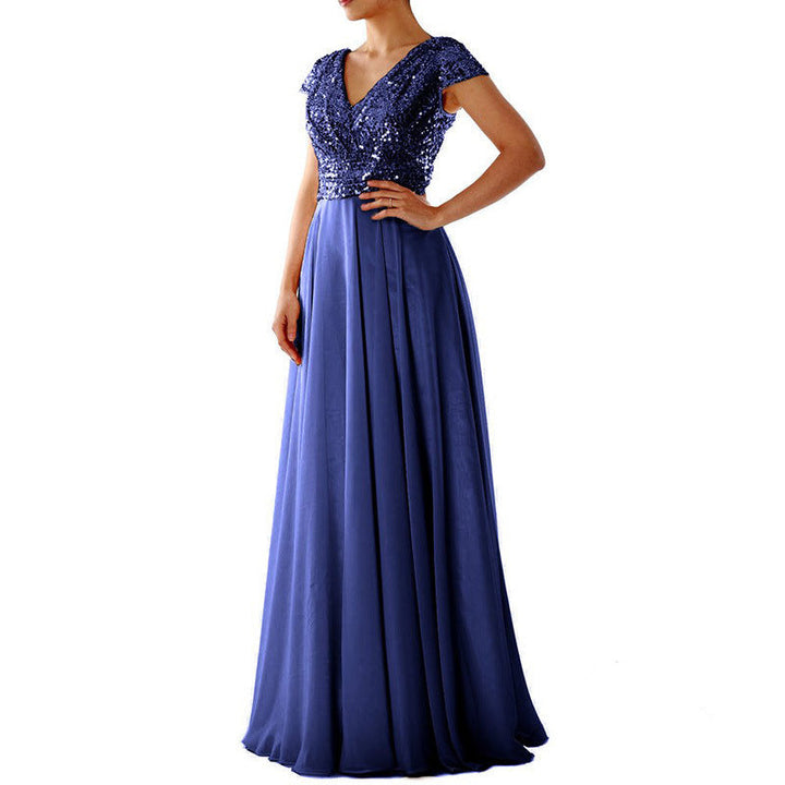 Damen Abendkleid mit funkelndem Oberteil Echoarchiv