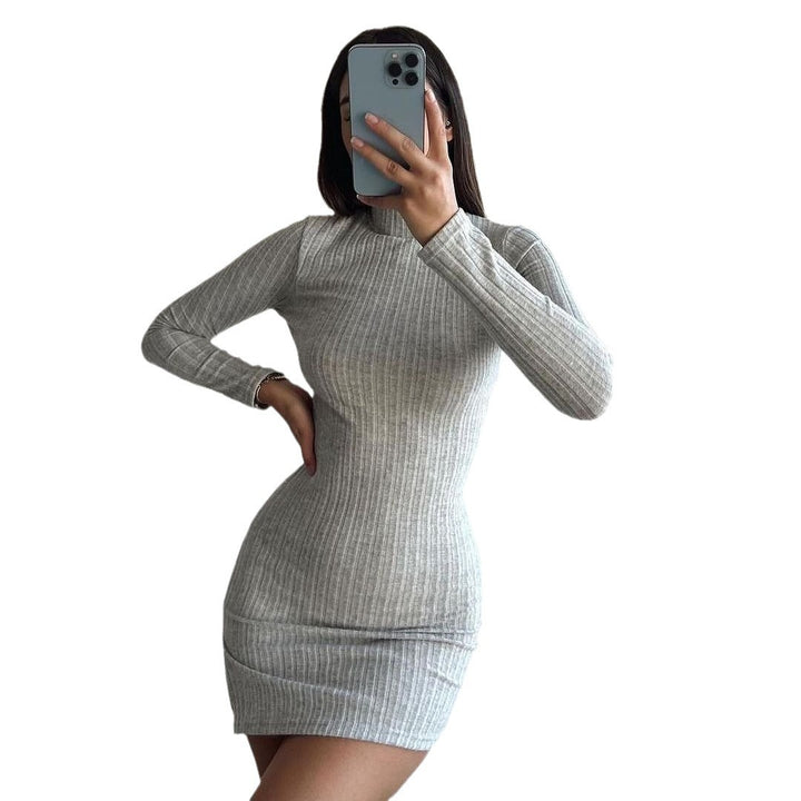 Damen Enganliegendes Rippstrick-Minikleid mit Rollkragen und langen Ärmeln Echoarchiv