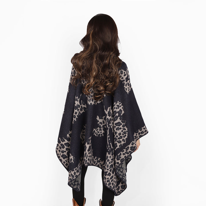 Damen Wolloptik-Überwurf mit gewebtem Leopard-Jacquard und offenem Zipfelrand Echo Archiv