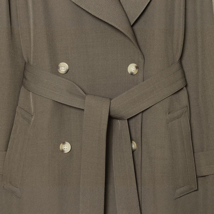 Damen Doppelreihiger Trenchcoat mit Taillengürtel und Raglanärmeln Echo Archiv