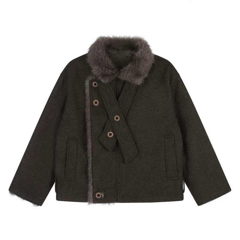 Damen Kurz geschnittene Wolljacke mit Kunstfellbesatz und asymmetrischer Knopfleiste Echoarchiv
