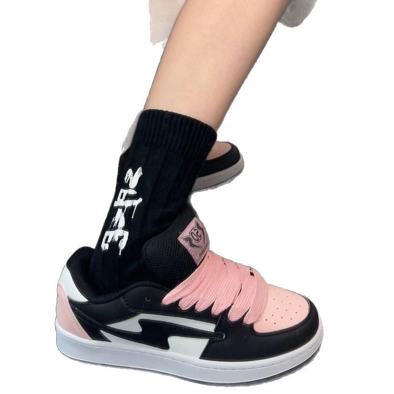 Damen Sportliche Sneakers mit atmungsaktiver Oberflächenstruktur und robustem Profil Echo Archiv