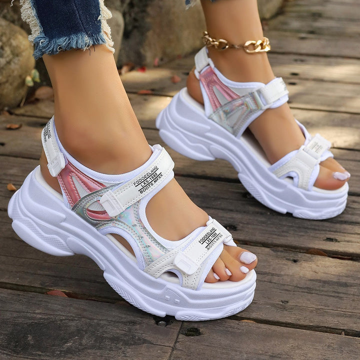 Damen Sportliche Sandalen mit verstellbaren Riemen und gepolstertem Fußbett Echoarchiv