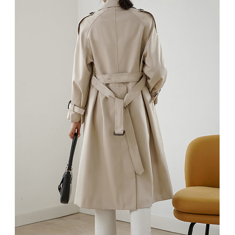 Damen Eleganter Trenchcoat mit doppelter Knopfleiste und praktischem Taillengürtel Echoarchiv