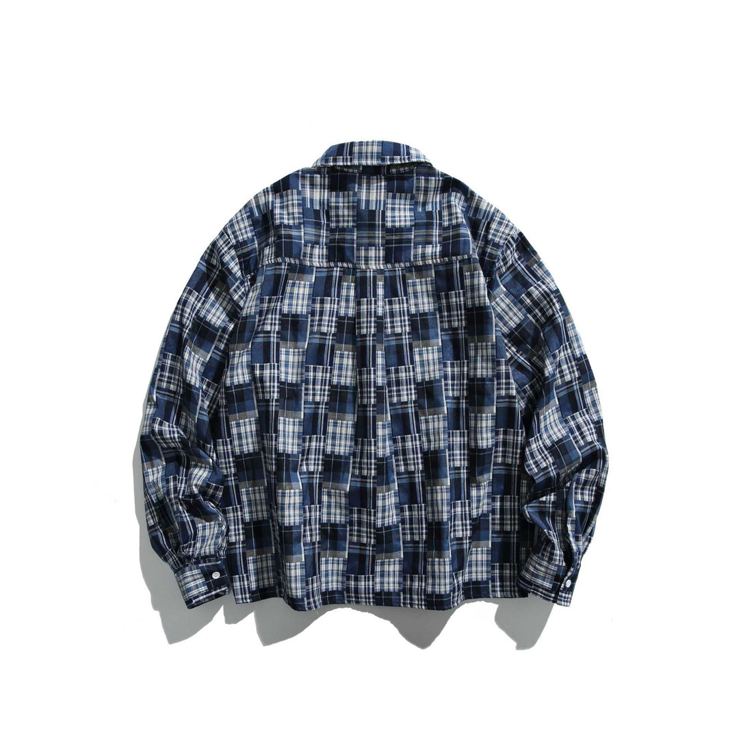 Unisex Patchwork-Karo-Hemdjacke im Oversize-Boxy-Schnitt mit Brusttasche und Kentkragen Echoarchiv