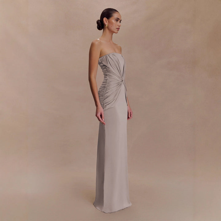 Damen Elegantes Minimalistisches Abendkleid mit Raffungen Echo Archiv