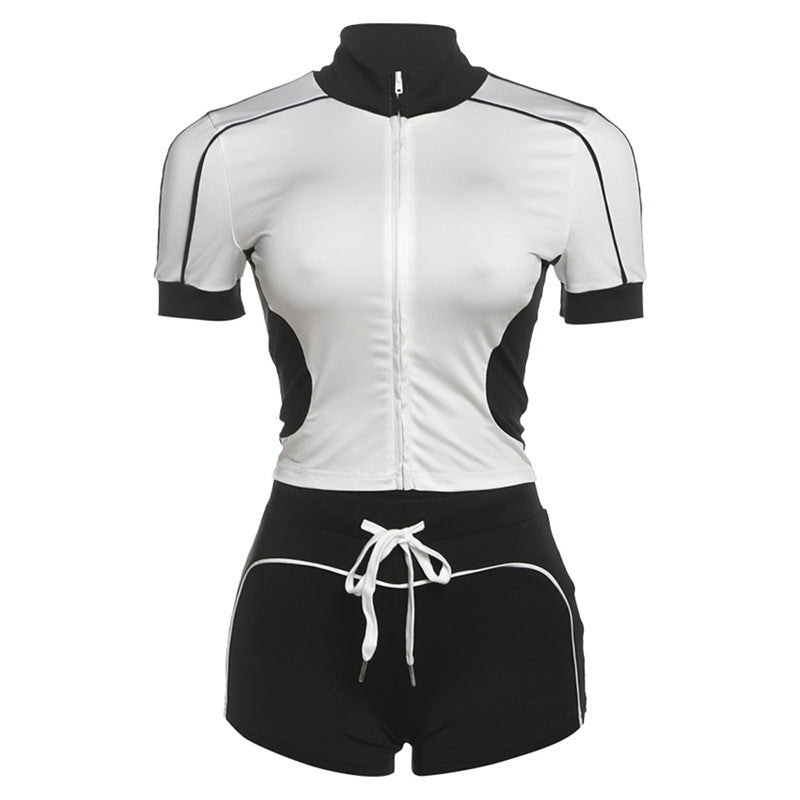Damen Sportliches Kurzarm-Set mit Reißverschluss und Shorts Echo Archiv