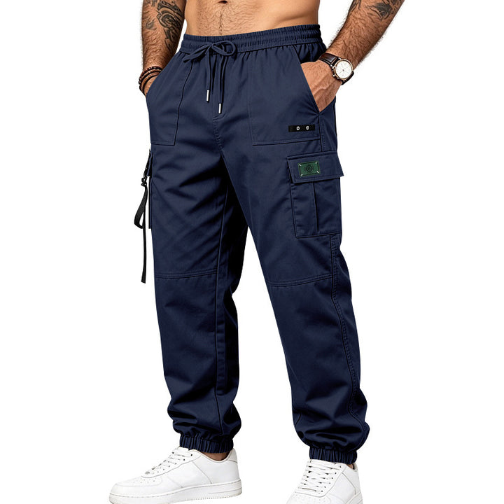 Herren Multifunktionale Cargo-Jogginghose mit Elastikbund, Gurt- und Taschen-Details Echoarchiv