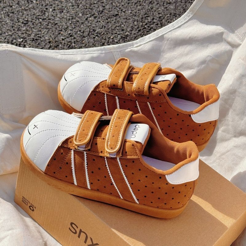 Damen Sneaker mit doppelt verstellbarem Klettverschluss und weichem Innenfutter Echo Archiv