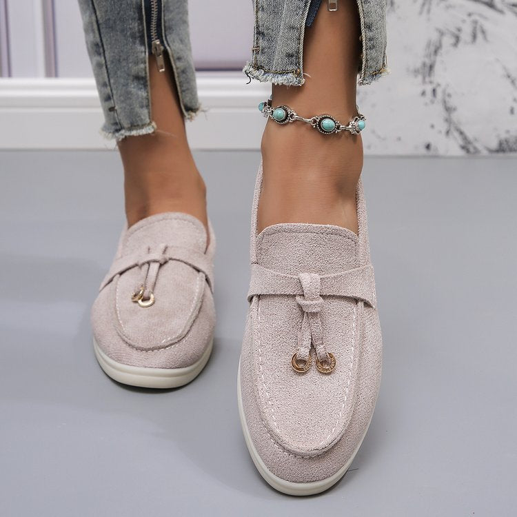 Damen Slipper-Loafer aus Velourslederoptik mit dekorativem Knotenriemen und leicht profilierter Gummisohle – Lioré