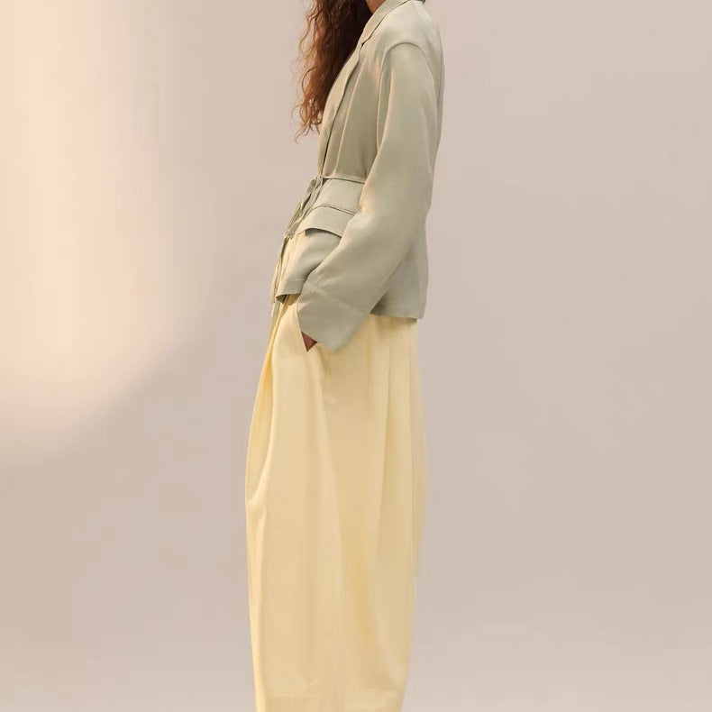 Damen Leichter Cropped Blazer mit Bindegürtel und Schalkragen Echoarchiv