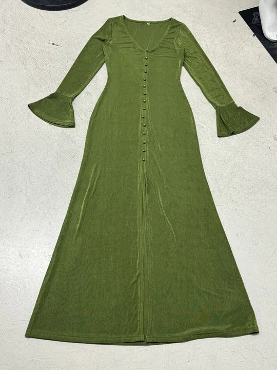 Damen Maxikleid mit figurbetonter Silhouette, durchgehender Zierknopfleiste und Glockenärmeln – Valéora