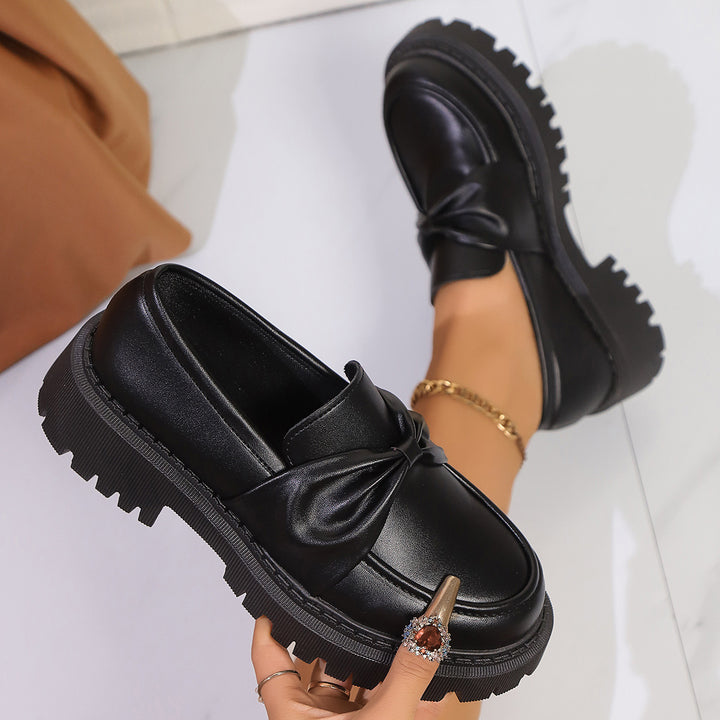 Damen Klobige Plateau‑Loafer mit grober Profilsohle und gepolstertem Schaft Echoarchiv
