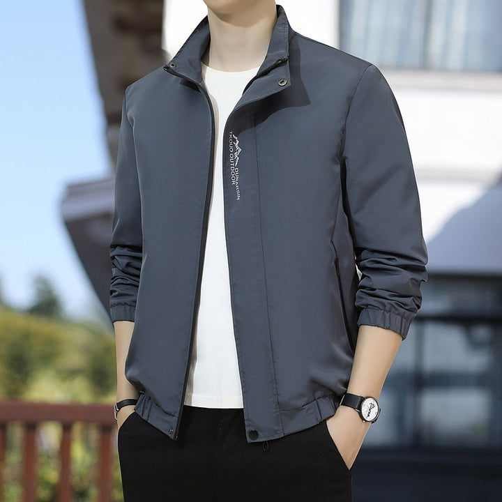 Herren Leichte Outdoorjacke mit hohen Kragen Echo Archiv