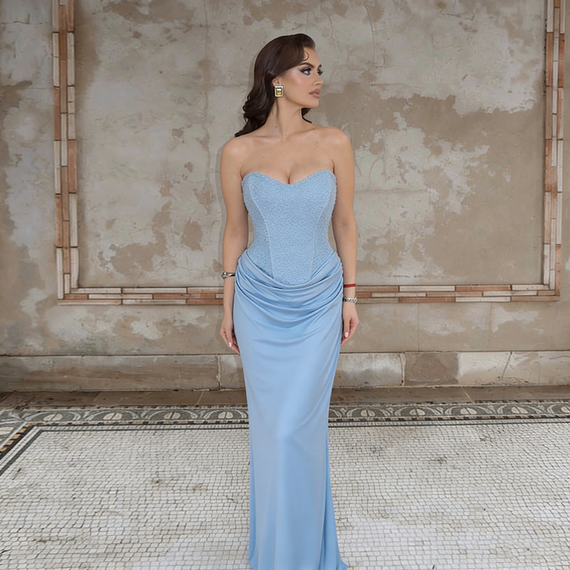 Damen elegantes Abendkleid mit herzförmigem Ausschnitt und gerafftem Design Echo Archiv