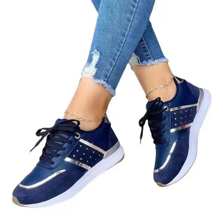 Damen stylische Fashion-Sneaker mit dekorativen Nieten Metallic-Details und gepolstertem Komfortfußbett Echo Archiv